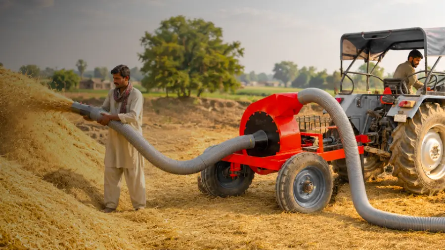 Sunidhi Straw Loader